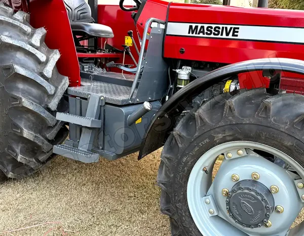 Massive 390 SE 4WD Tractors For Sale In Uganda